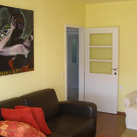 Vallelunga Apartman *