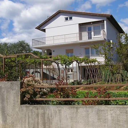 Vallelunga Apartman